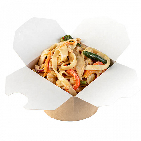 Лапша с курицей в сливочно-соевом соусе