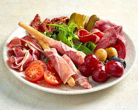 Антипасти мясная