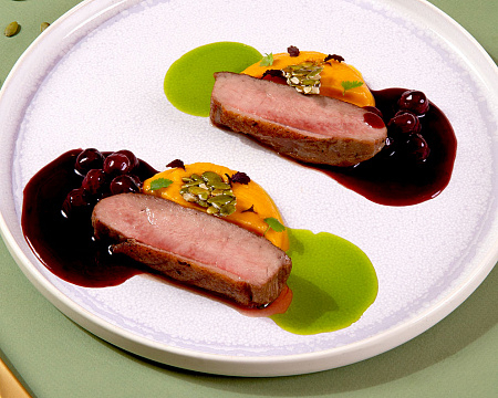 Утка с тыквенным пюре