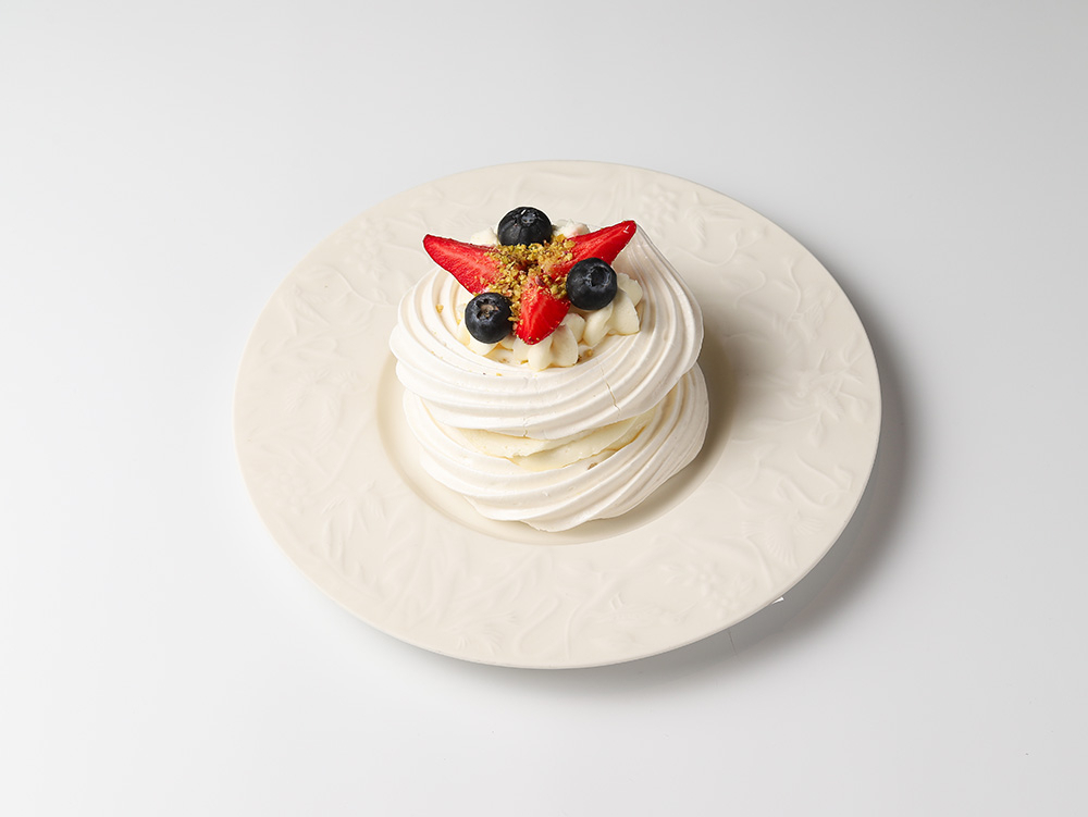 Анна Павлова с клубникой