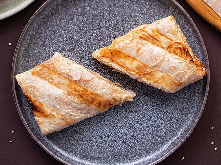 Лаваш с сыром и зеленью