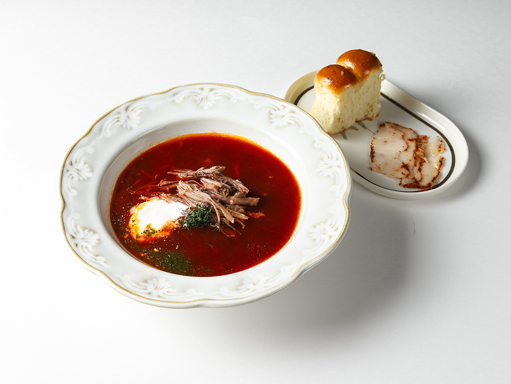 Борщ с пампушками и татарским салом