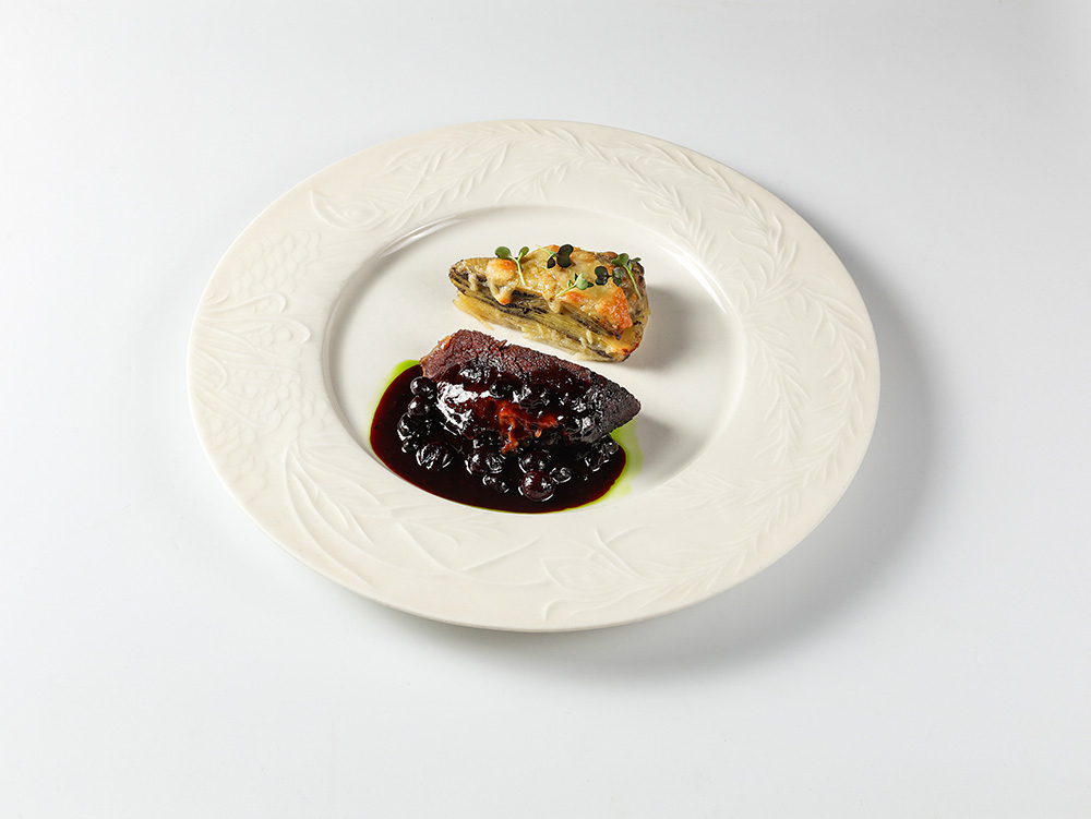 Щечки с картофельным гратеном