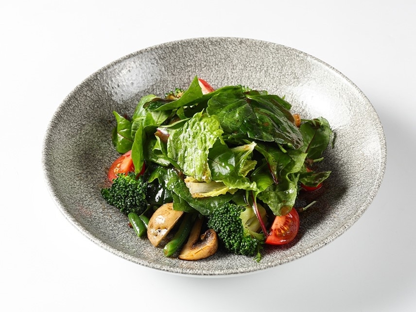 Теплый салат с грибами