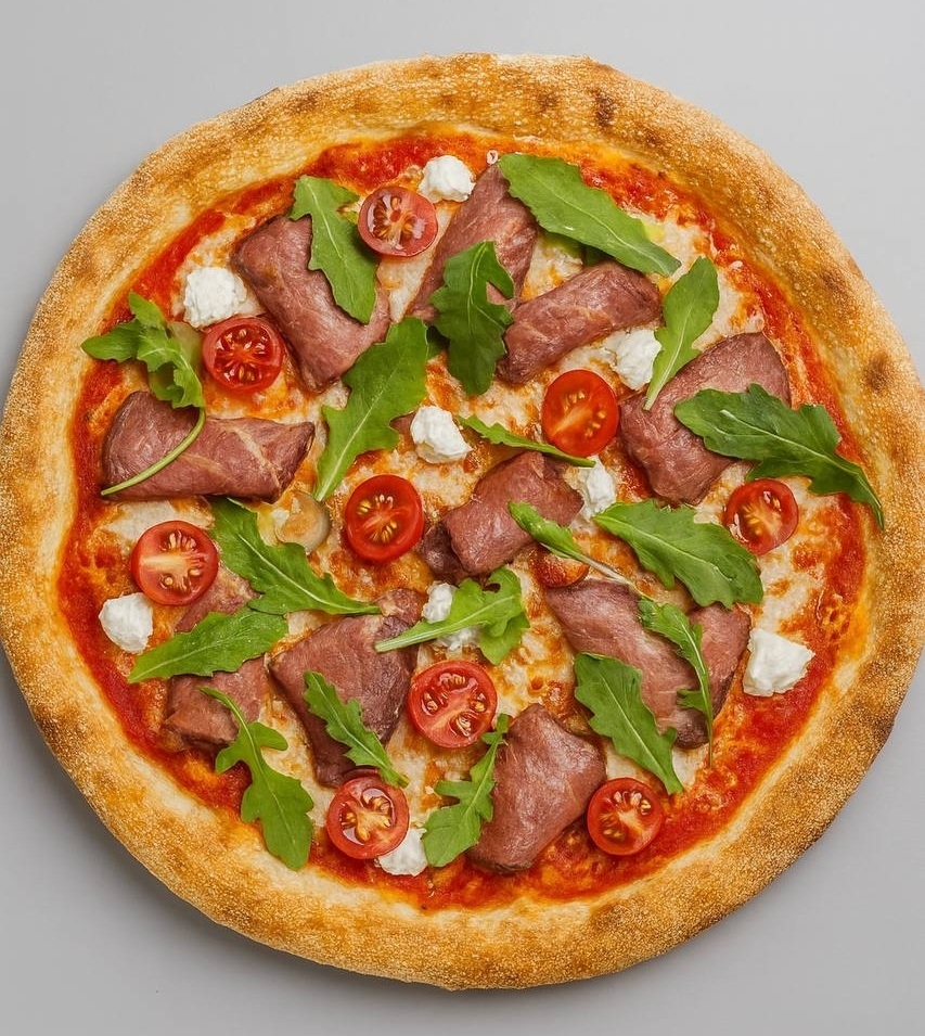 Пицца Ростбиф с моцареллой и рукколой