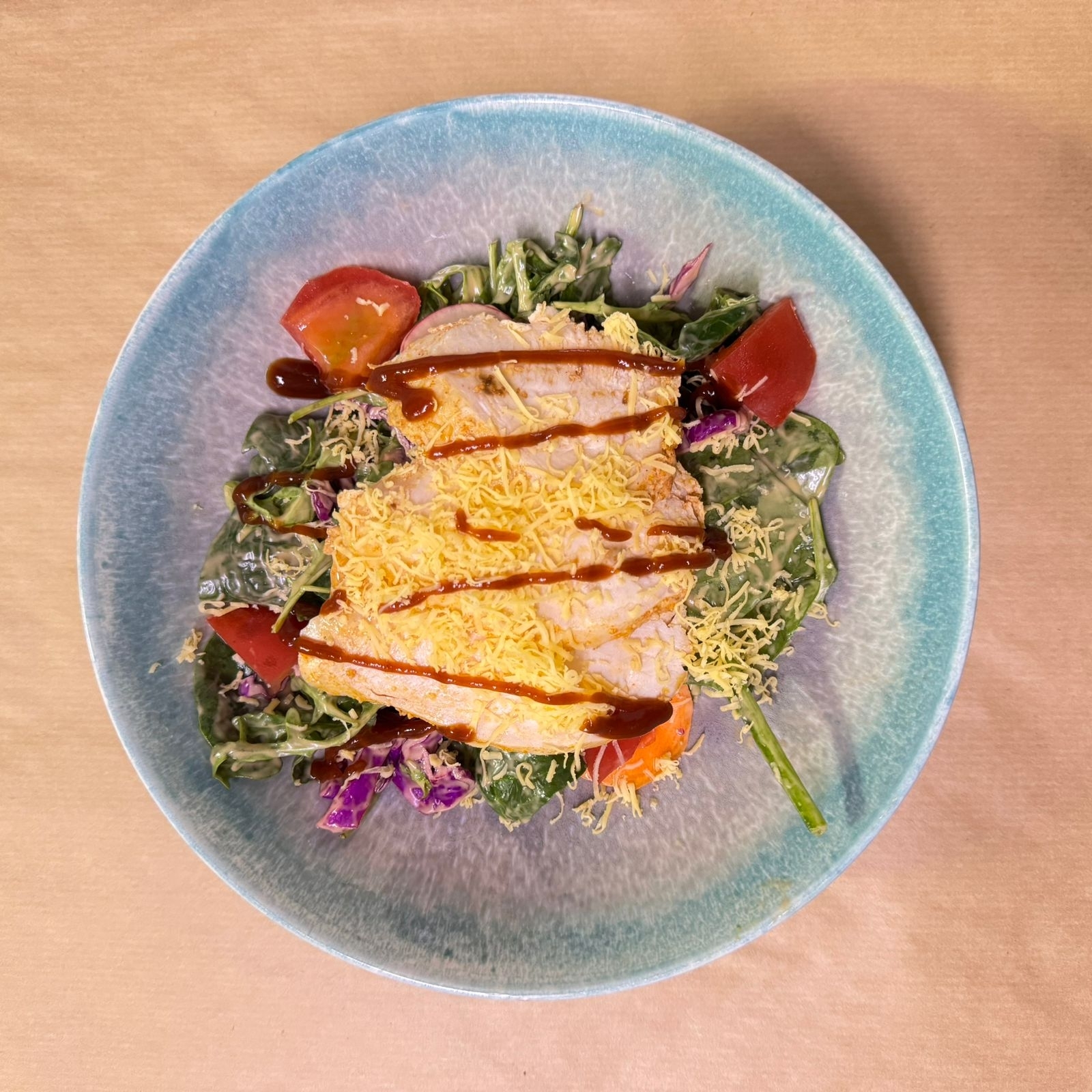 САЛАТ куриный BBQ