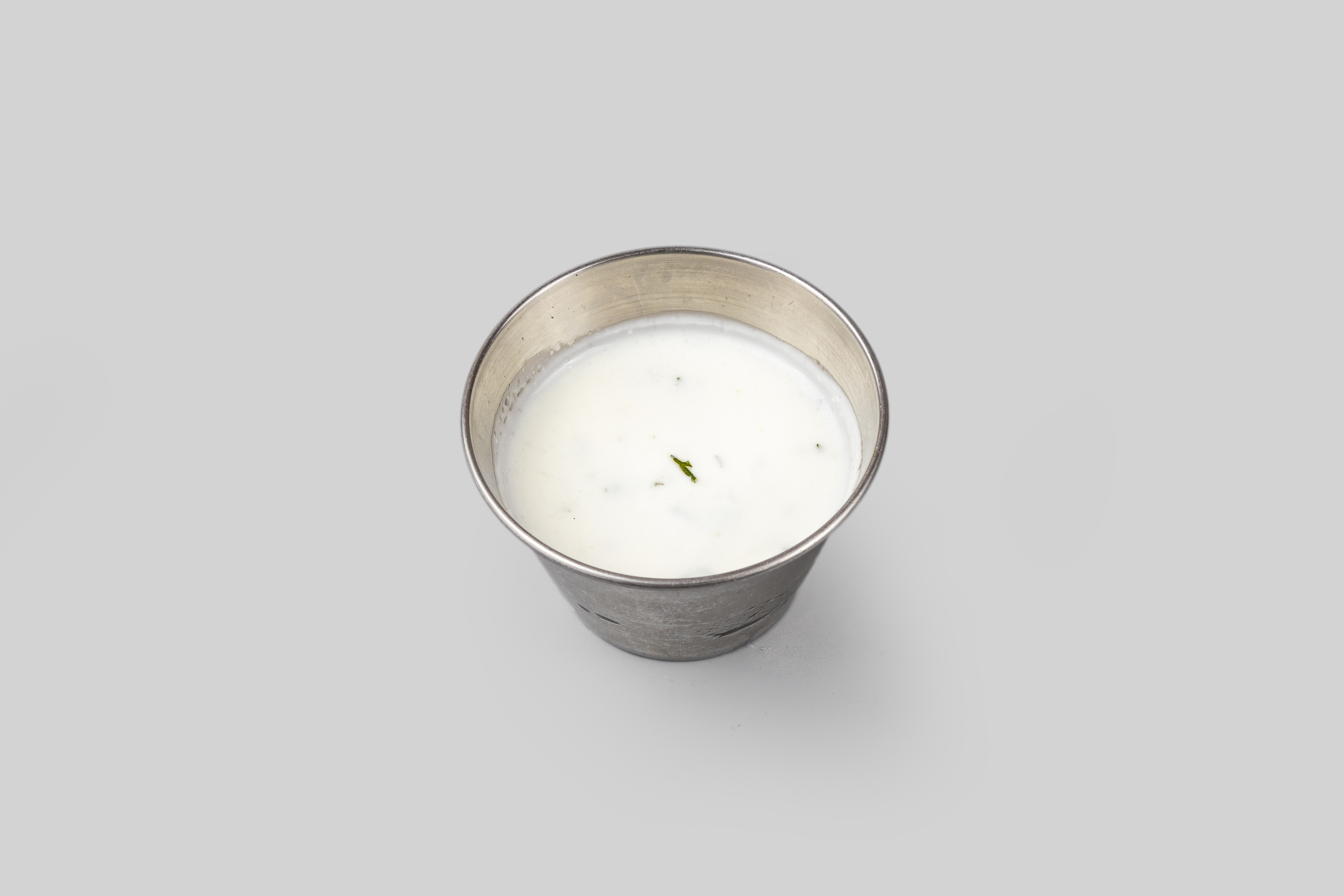 Мацони с чесноком