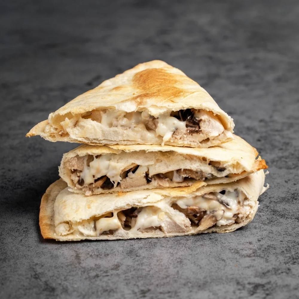 Кесадия с курицей и грибами