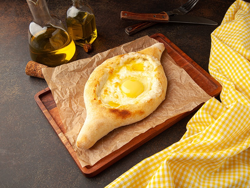 Хачапури по-аджарски