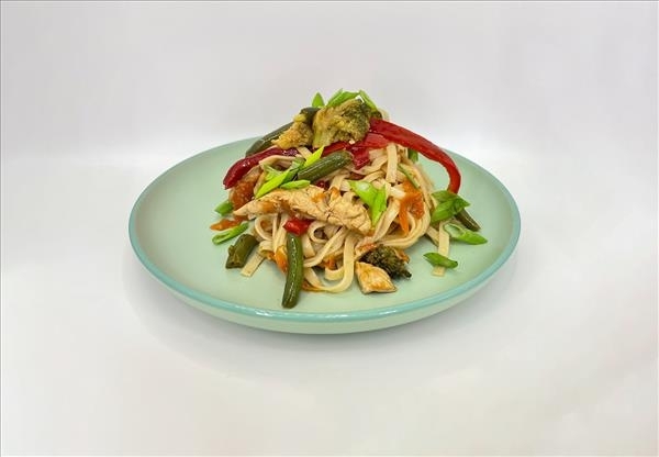 Лапша удон с курицей (850 гр)