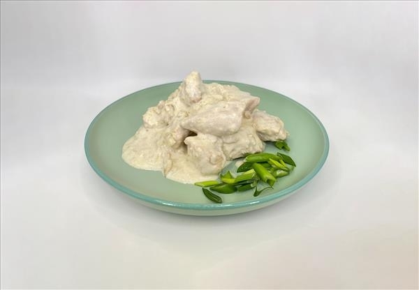 Курица в соусе (900 гр)