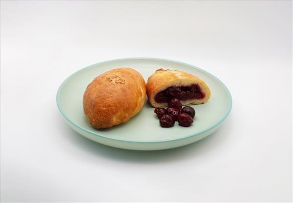 Пирожок с вишней (4 шт/488 гр)