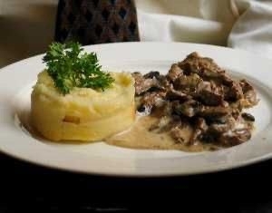 Граф Строганов из говядины с картоф.пюре