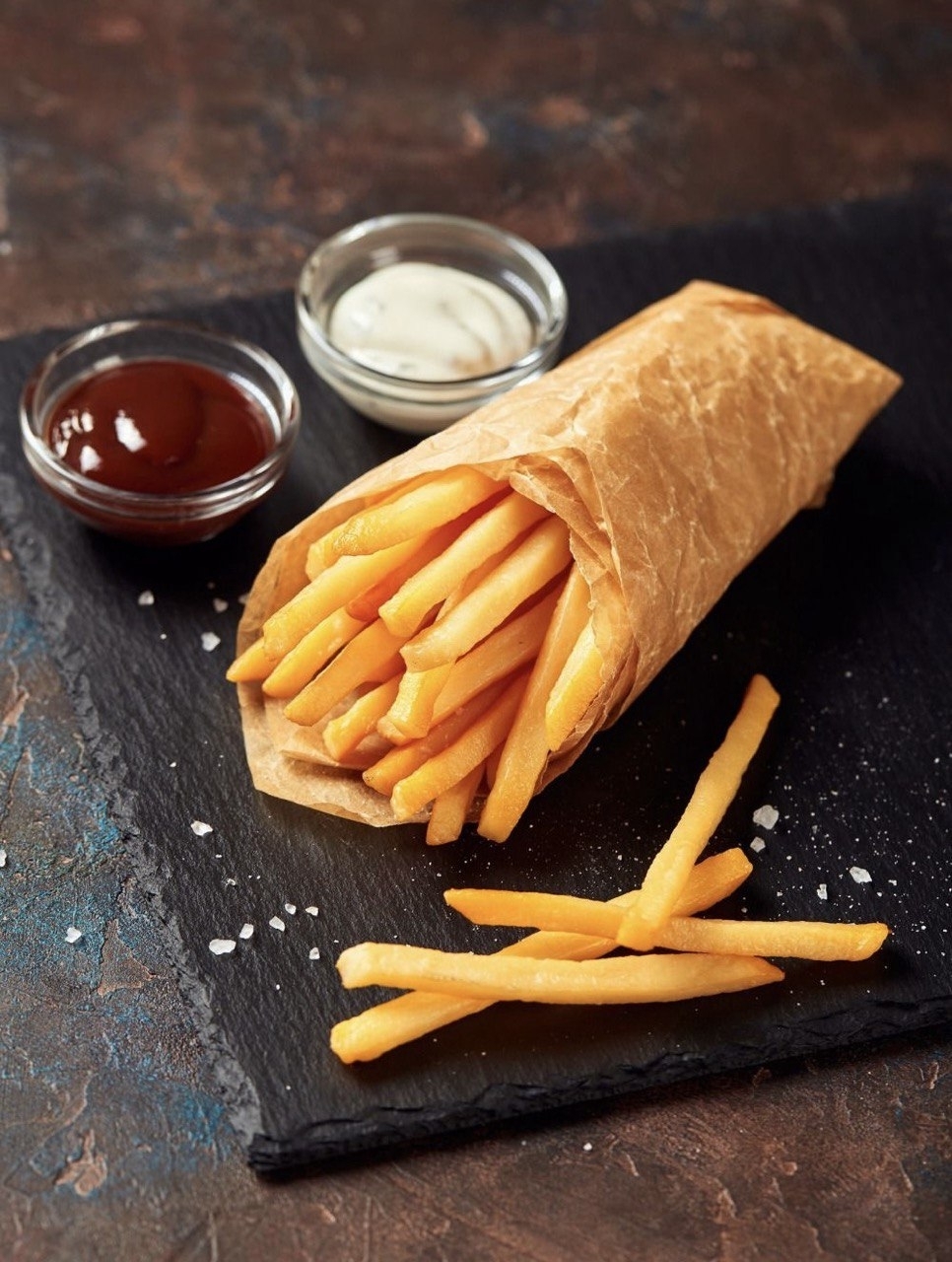 Картофель фри с соусом 