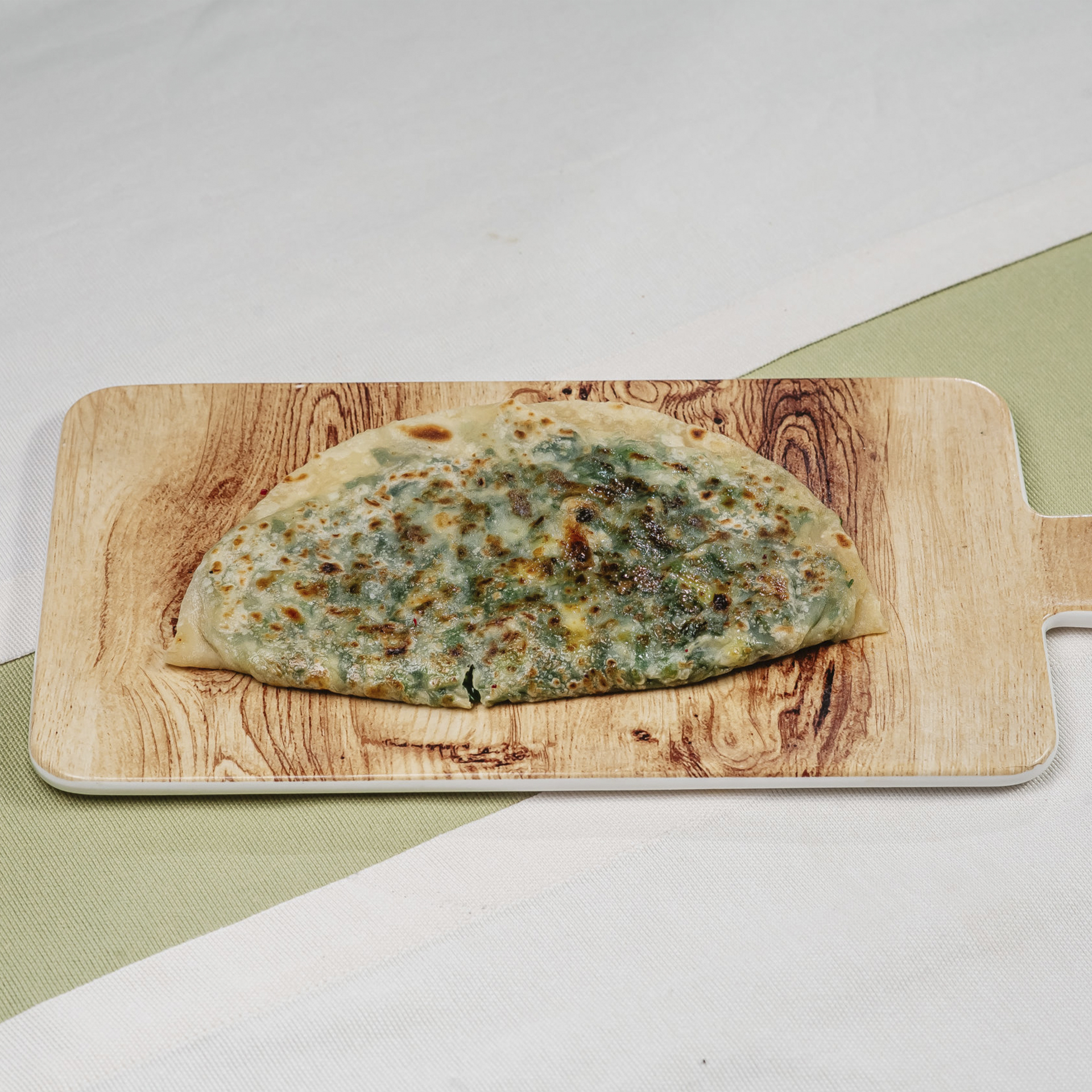 Бакинские кутабы с зеленью