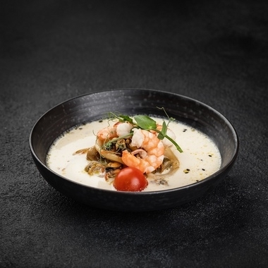 Сливочный суп с морепродуктами