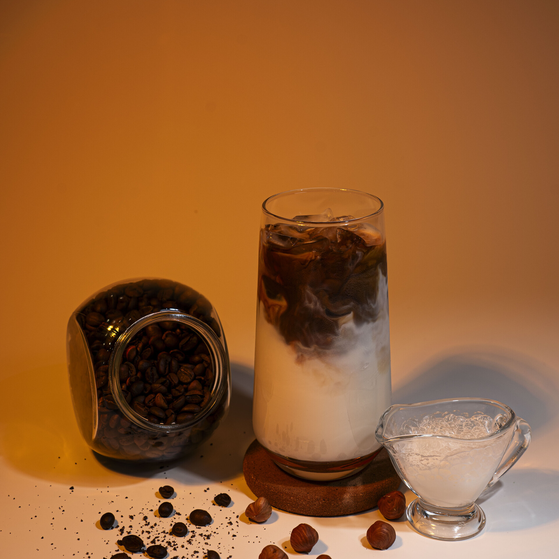 Холодное кофе с лесными орехами