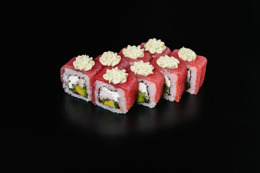 С тунцом и камчатским крабом