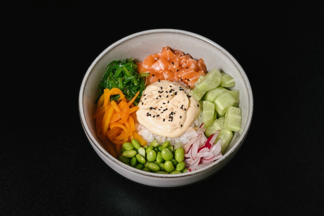 Поке с лососем